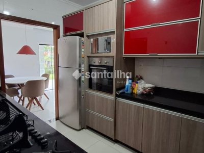 Casa à venda com 130m², 3 quartos, 1 suíte, 2 vagas no bairro Campeche em Florianópolis - Foto 11