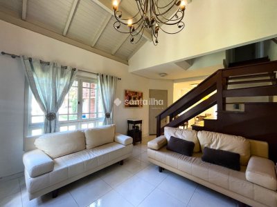 Casa à venda com 220m², 2 quartos, 1 suíte, 1 vaga no bairro Lagoa da Conceição em Florianópolis - Foto 5