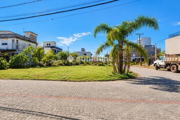Terreno à venda com 475m² no bairro Ribeirão da Ilha em Florianópolis