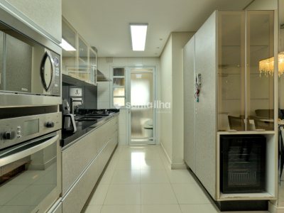 Apartamento à venda com 122m², 4 quartos, 2 suítes, 2 vagas no bairro Itacorubi em Florianópolis - Foto 8