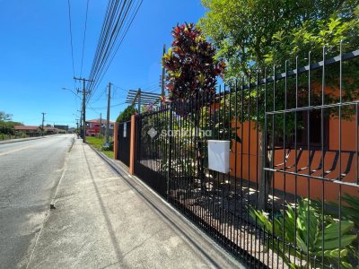 Casa para alugar com 80m², 2 quartos, 1 vaga no bairro Ribeirão da Ilha em Florianópolis - Foto 2