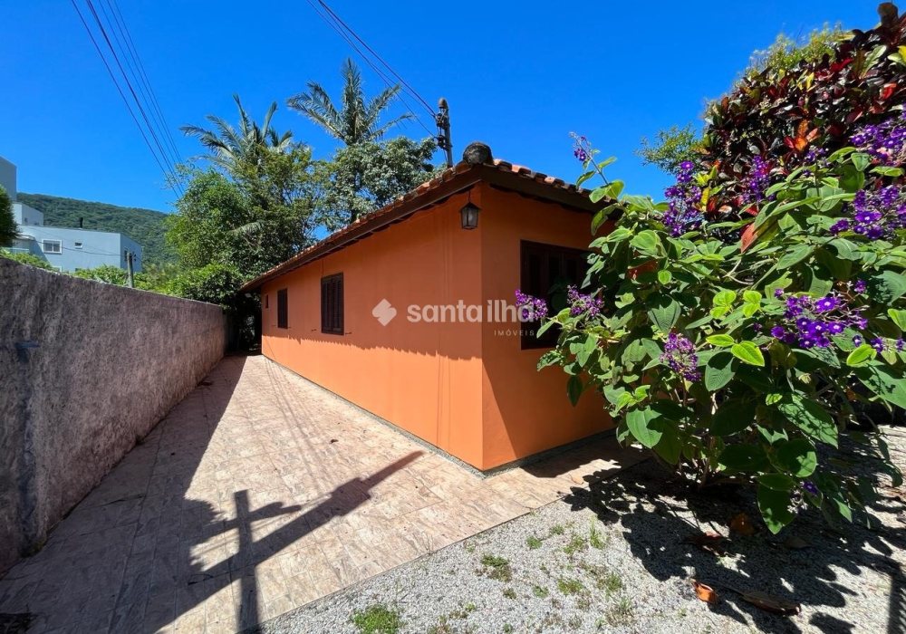 Casa para alugar com 80m², 2 quartos, 1 vaga no bairro Ribeirão da Ilha em Florianópolis - Foto 1