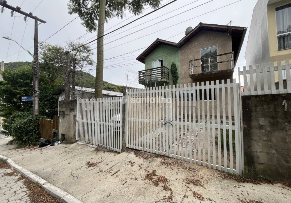Casa para alugar com 60m², 1 quarto, 1 vaga no bairro Rio Tavares em Florianópolis - Foto 1