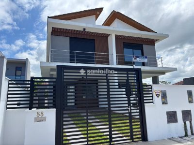 Casa à venda com 157m², 3 quartos, 3 suítes, 2 vagas no bairro Campeche em Florianópolis - Foto 2