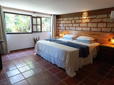 Casa para alugar com 250m², 6 quartos, 4 vagas no bairro Pântano do Sul em Florianópolis - Foto 13