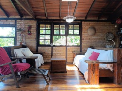 Casa para alugar com 250m², 6 quartos, 4 vagas no bairro Pântano do Sul em Florianópolis - Foto 4