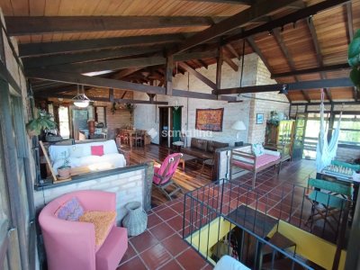 Casa para alugar com 250m², 6 quartos, 4 vagas no bairro Pântano do Sul em Florianópolis - Foto 2