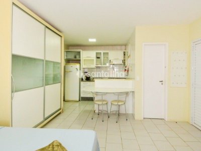 Casa à venda com 219m², 3 quartos, 1 suíte, 2 vagas no bairro Campeche em Florianópolis - Foto 10
