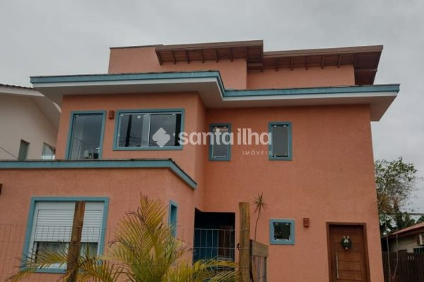 Casa à venda com 186m², 4 quartos, 1 suíte, 3 vagas no bairro Campeche em Florianópolis