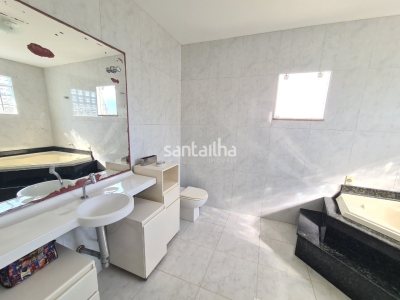 Casa à venda com 121m², 4 quartos, 1 suíte, 2 vagas no bairro Campeche em Florianópolis - Foto 23
