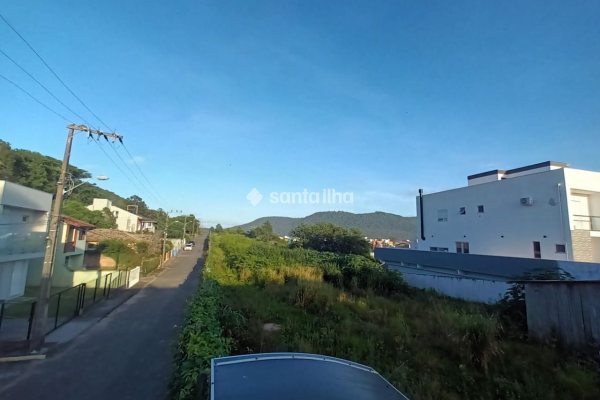 Terreno à venda com 5.947m² no bairro Campeche em Florianópolis