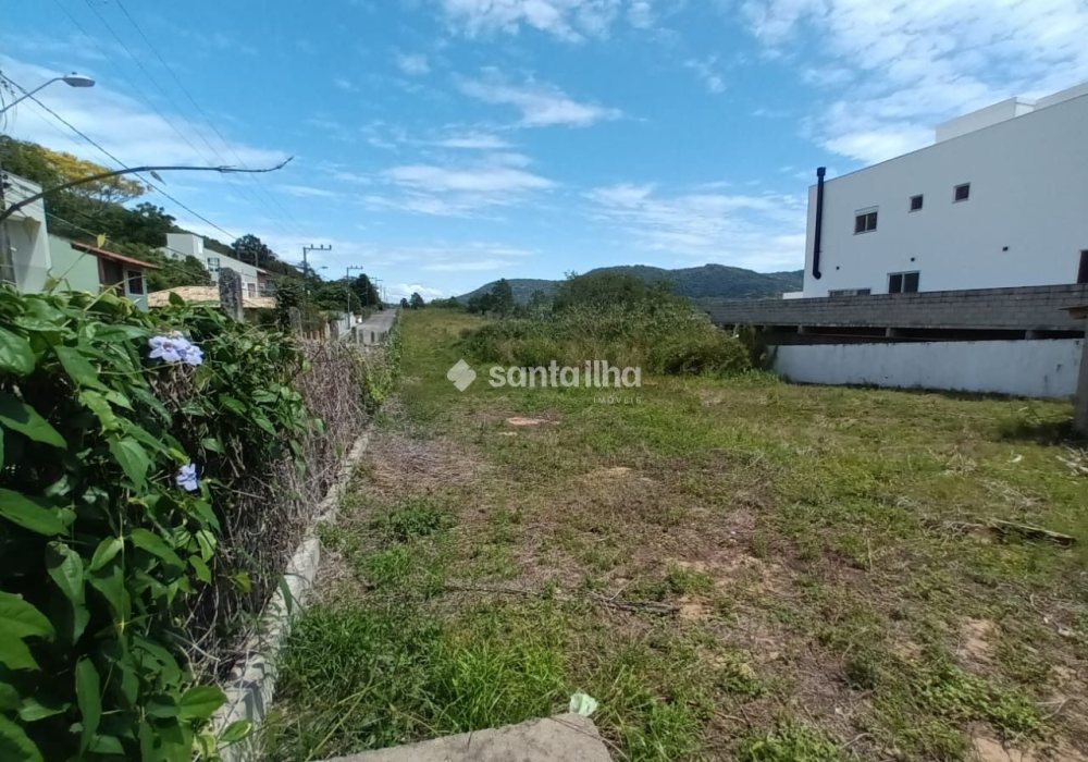 Terreno à venda com 5.947m² no bairro Campeche em Florianópolis - Foto 1