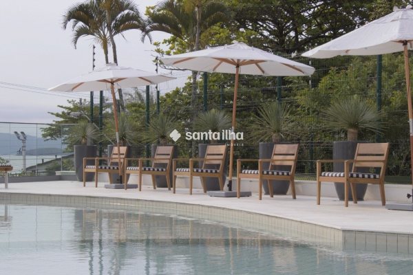 Apartamento à venda com 176m², 3 quartos, 3 suítes, 2 vagas no bairro Cacupé em Florianópolis