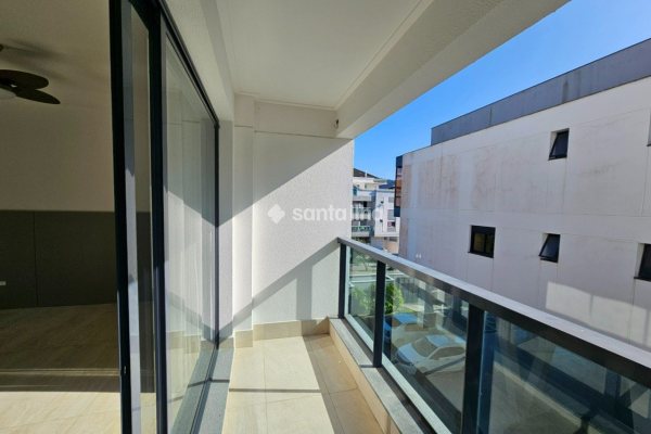 Studio para alugar ou comprar com 45m², 1 quarto, 1 vaga no bairro Novo Campeche em Florianópolis