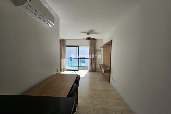 Studio para alugar ou comprar com 45m², 1 quarto, 1 vaga no bairro Novo Campeche em Florianópolis