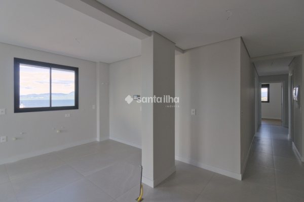 Apartamento à venda com 99m², 3 quartos, 1 suíte, 2 vagas no bairro Coqueiros em Florianópolis