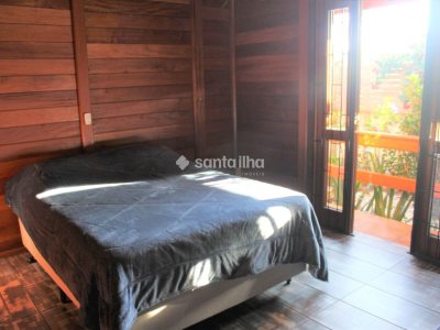 Casa à venda com 209m², 4 quartos, 1 suíte, 3 vagas no bairro Campeche em Florianópolis - Foto 26