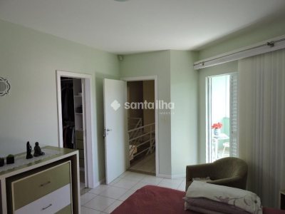 Casa à venda com 245m², 4 quartos, 1 suíte, 2 vagas no bairro Campeche em Florianópolis - Foto 18