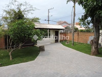 Casa à venda com 200m², 4 quartos, 2 suítes, 1 vaga no bairro Campeche em Florianópolis - Foto 18