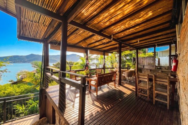 Ponto Comercial para alugar com 150m² no bairro Barra da Lagoa em Florianopolis