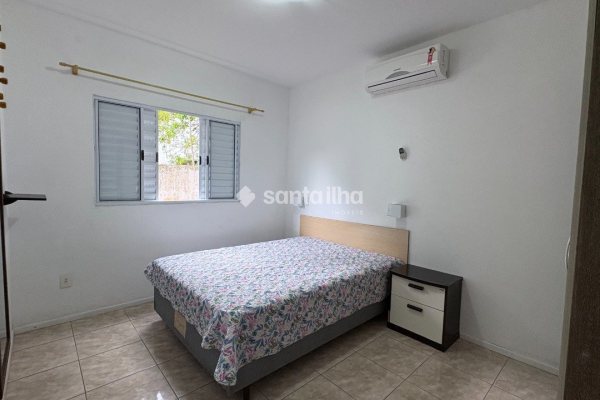 Casa à venda com 290m², 4 quartos, 2 suítes, 3 vagas no bairro Morro das Pedras em Florianópolis