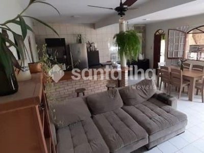 Casa à venda com 113m², 2 quartos, 1 suíte, 4 vagas no bairro Campeche em Florianópolis - Foto 11