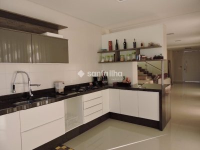 Casa à venda com 300m², 2 quartos, 2 suítes, 6 vagas no bairro Campeche em Florianópolis - Foto 9