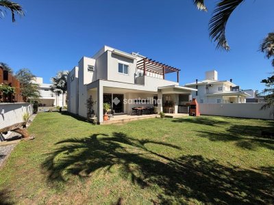 Casa em Condomínio à venda com 290m², 3 quartos, 3 suítes, 2 vagas no bairro Campeche em Florianópolis - Foto 23