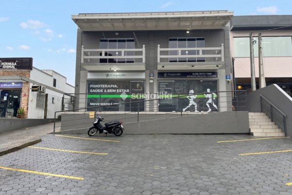 Loja para alugar com 60m², 3 vagas no bairro Campeche em Florianópolis