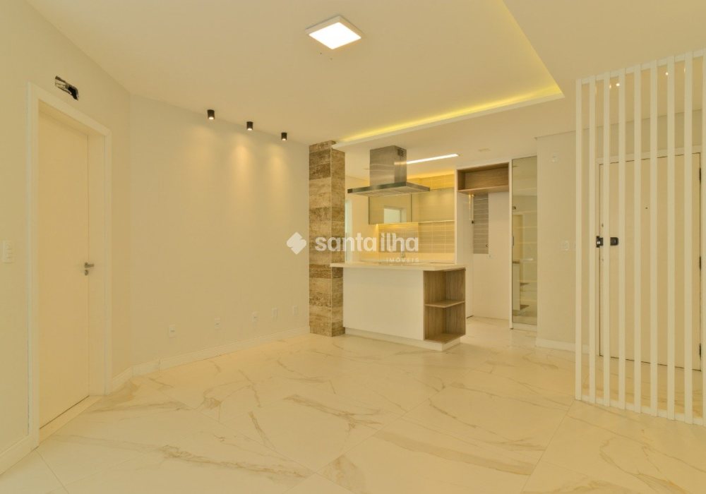 Apartamento à venda com 81m², 2 quartos, 1 suíte, 1 vaga no bairro Coqueiros em Florianópolis - Foto 1