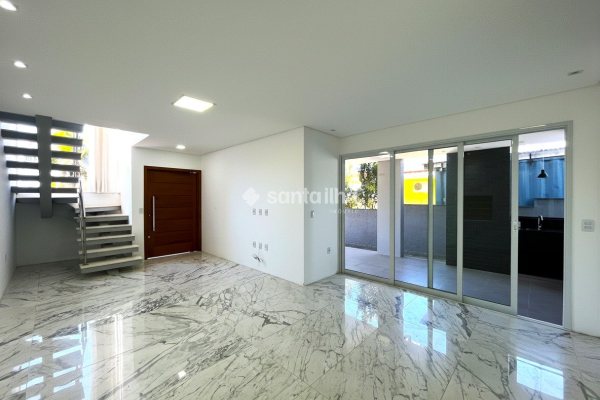 Casa em Condomínio para alugar com 140m², 2 quartos, 2 vagas no bairro Campeche em Florianópolis