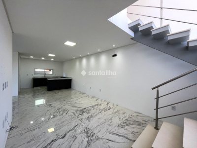 Casa em Condomínio para alugar com 140m², 2 quartos, 2 vagas no bairro Campeche em Florianópolis - Foto 2