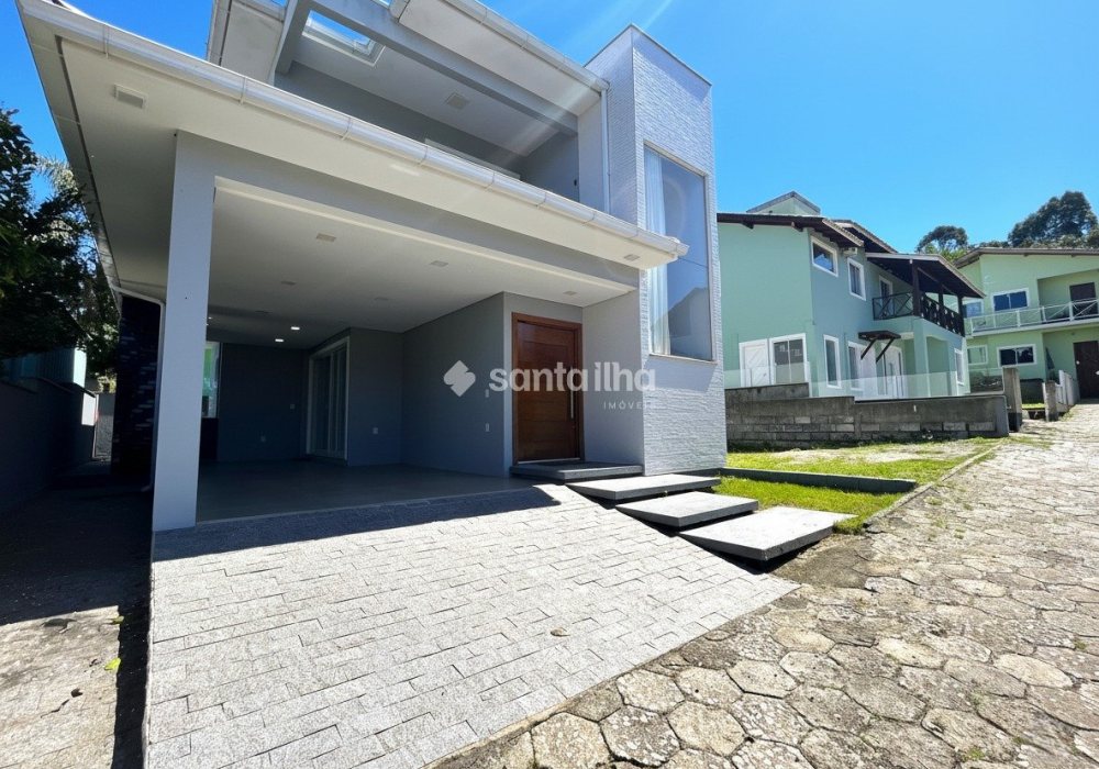 Casa em Condomínio para alugar com 140m², 2 quartos, 2 vagas no bairro Campeche em Florianópolis - Foto 1