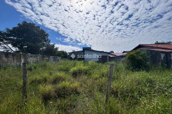 Terreno à venda com 482m² no bairro Morro das Pedras em Florianópolis