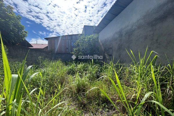 Terreno à venda com 482m² no bairro Morro das Pedras em Florianópolis