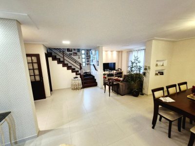 Casa à venda com 224m², 3 quartos, 1 suíte, 3 vagas no bairro Campeche em Florianópolis - Foto 5