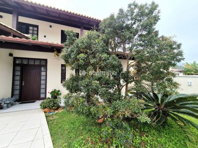 Casa à venda com 224m², 3 quartos, 1 suíte, 3 vagas no bairro Campeche em Florianópolis - Foto 24