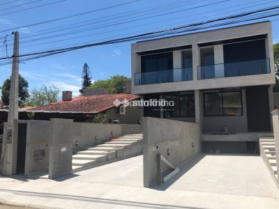 Casa à venda com 145m², 3 quartos, 1 suíte, 1 vaga no bairro Lagoa da Conceição em Florianópolis - Foto 2