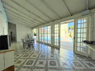 Casa à venda com 226m², 4 quartos, 2 suítes, 5 vagas no bairro Campeche em Florianópolis - Foto 37