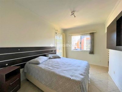 Casa à venda com 226m², 4 quartos, 2 suítes, 5 vagas no bairro Campeche em Florianópolis - Foto 22