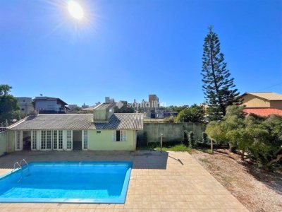 Casa à venda com 226m², 4 quartos, 2 suítes, 5 vagas no bairro Campeche em Florianópolis - Foto 35