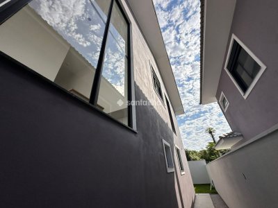 Casa à venda com 192m², 4 quartos, 3 suítes, 2 vagas no bairro Lagoa da Conceição em Florianópolis - Foto 8
