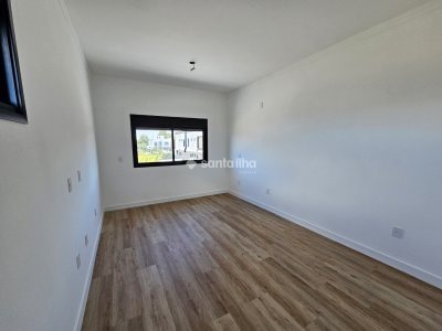 Casa à venda com 162m², 3 quartos, 3 suítes, 2 vagas no bairro Campeche em Florianópolis - Foto 15