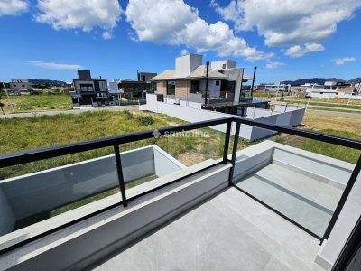 Casa à venda com 162m², 3 quartos, 3 suítes, 2 vagas no bairro Campeche em Florianópolis - Foto 17