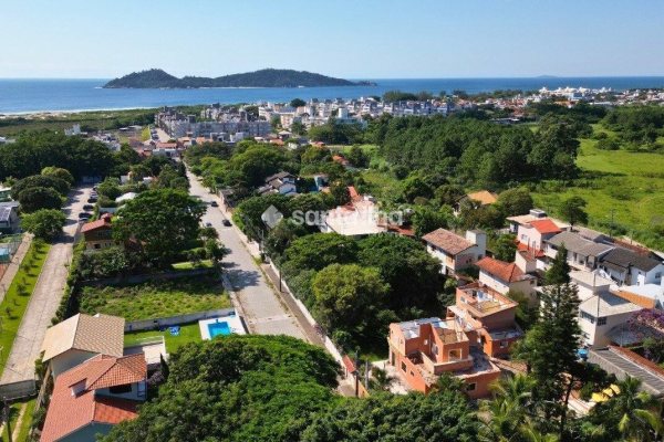 Apartamento à venda com 90m², 2 quartos, 1 suíte, 1 vaga no bairro Campeche em Florianópolis