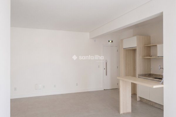 Apartamento para alugar com 90m², 3 quartos, 1 suíte, 1 vaga no bairro Campeche em Florianópolis