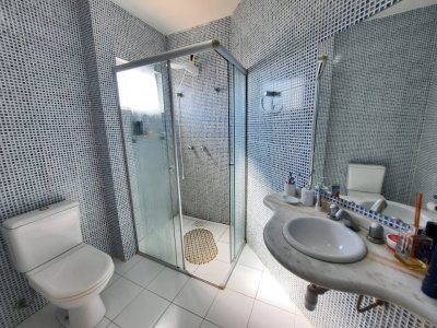 Casa à venda com 250m², 3 quartos, 3 suítes, 2 vagas no bairro Carianos em Florianópolis - Foto 22