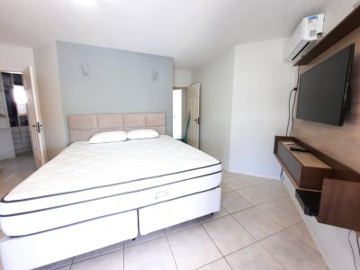 Casa à venda com 250m², 3 quartos, 3 suítes, 2 vagas no bairro Carianos em Florianópolis - Foto 24