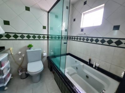 Casa à venda com 250m², 3 quartos, 3 suítes, 2 vagas no bairro Carianos em Florianópolis - Foto 26