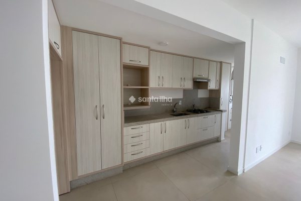 Apartamento à venda com 108m², 3 quartos, 2 suítes, 2 vagas no bairro Campeche em Florianópolis